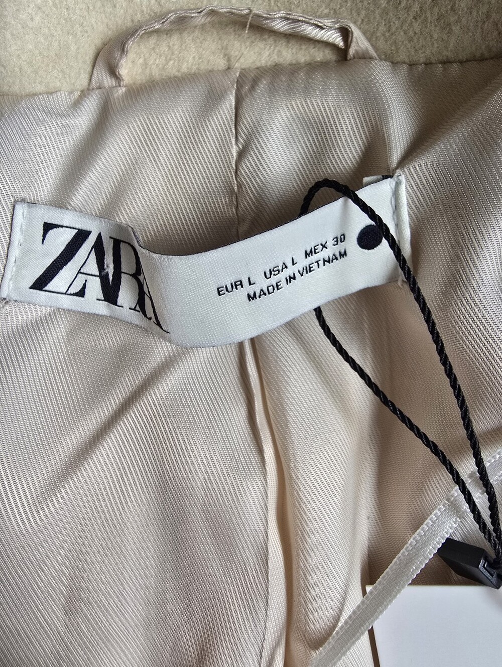 Zara Oversized Coat - Picture 5 of 8